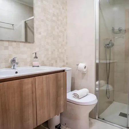 Locally Yours Apartamento Porto