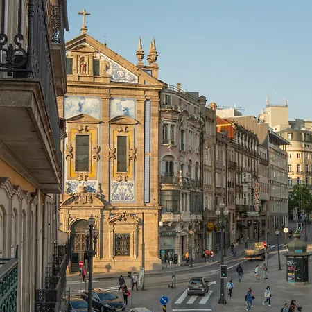 Locally Yours Apartamento