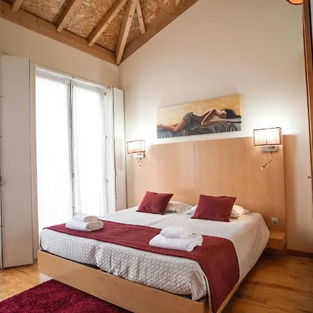 Locally Yours Appartement Porto