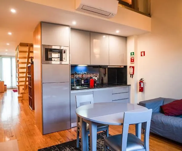 Locally Yours 포르투