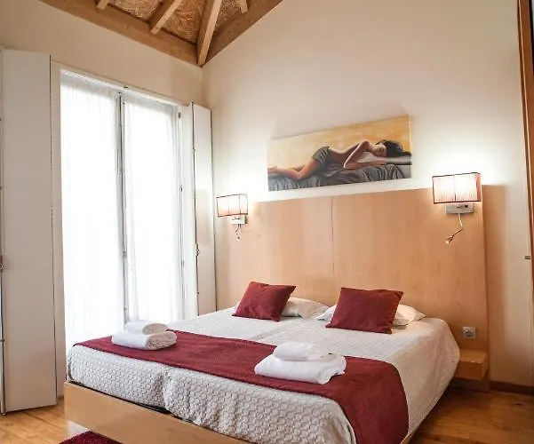 Locally Yours Appartement Porto