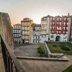 Lägenhet Locally Yours Oporto