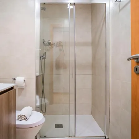 Locally Yours Apartman