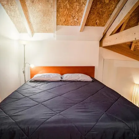 Locally Yours Apartman